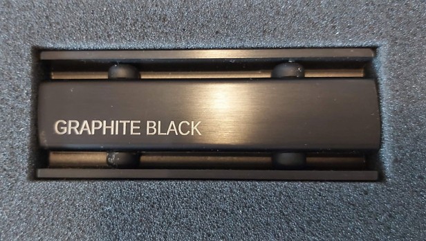 graphite_szlif.jpg